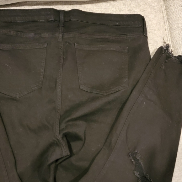 TORRID Black Premium Stretch Sky High Skinny Distressed Ankle Jeans. Size 18R. - Picture 5 of 8